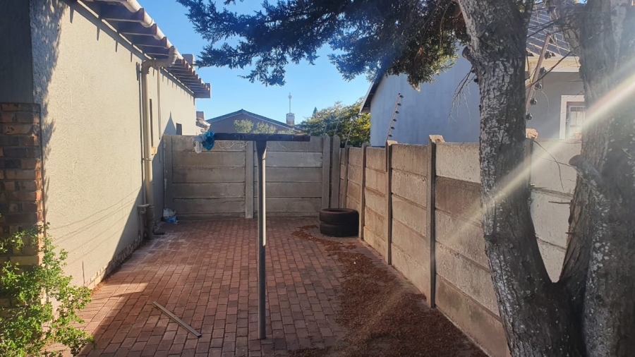 5 Bedroom Property for Sale in Parkersdorp Western Cape